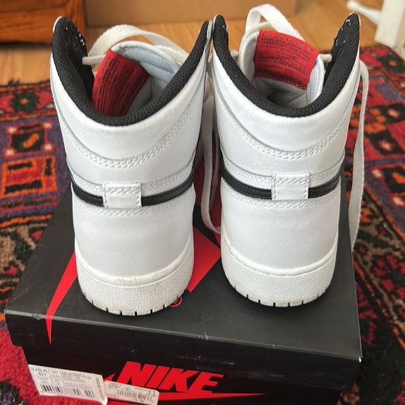 Air Jordan 1 Retro Yin Yang - Picture 4 of 8